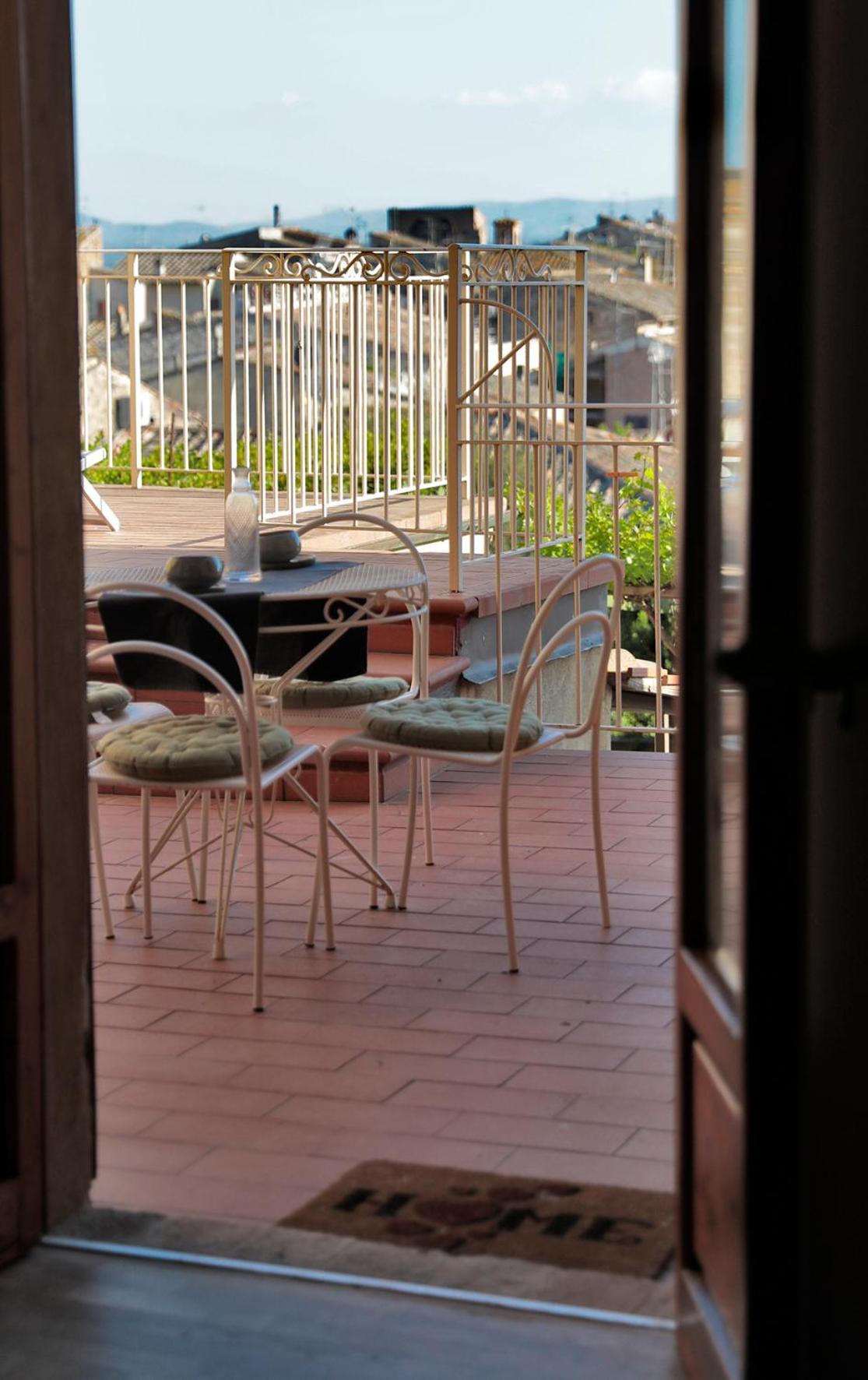 Appartamento Le Palme Con Terrazze In Centro San Gimignano Exteriér fotografie